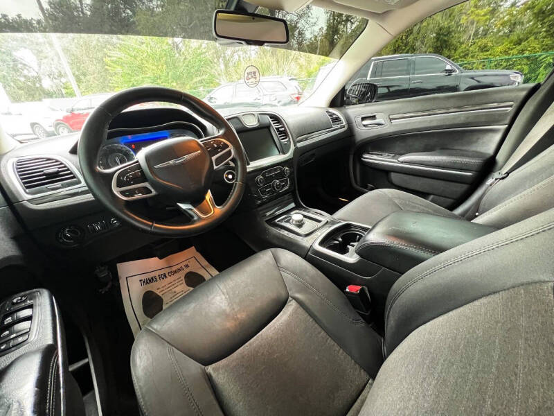 2018 Chrysler 300 Touring