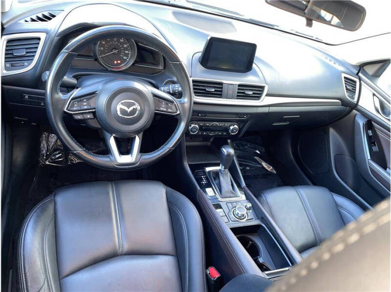 2017 Mazda MAZDA3 Touring 2.5