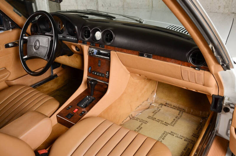 1987 Mercedes-Benz 560-Class 560 SL