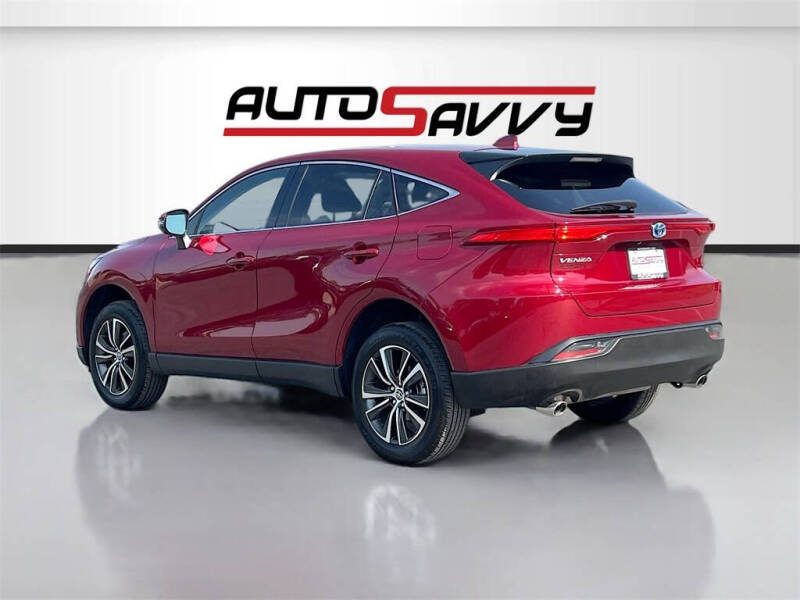 2024 Toyota Venza LE