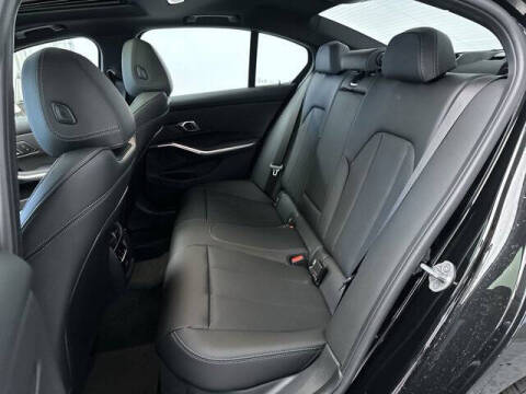 2025 BMW 3 Series 330i xDrive