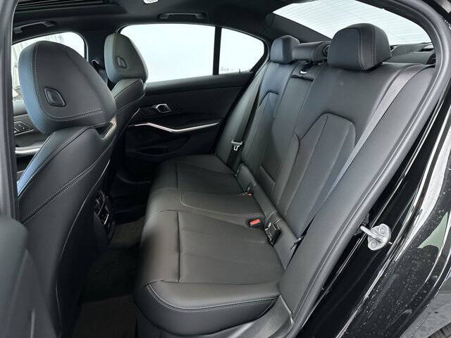 2025 BMW 3 Series 330i xDrive