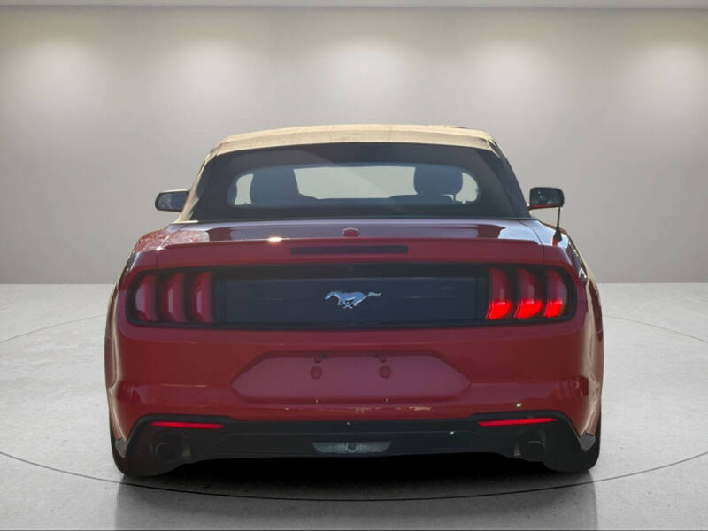 2022 Ford Mustang EcoBoost Premium