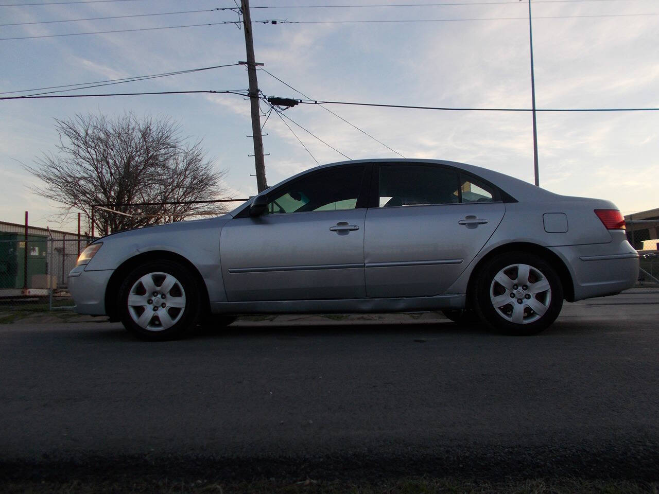 2010 Hyundai SONATA for sale at Chachan Auto Sales in Dallas, TX