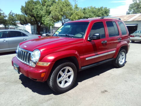 2005 Jeep Liberty for sale at Larry's Auto Sales Inc. in Fresno CA