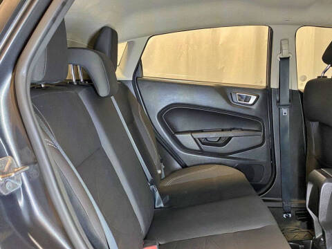 2016 Ford Fiesta SE