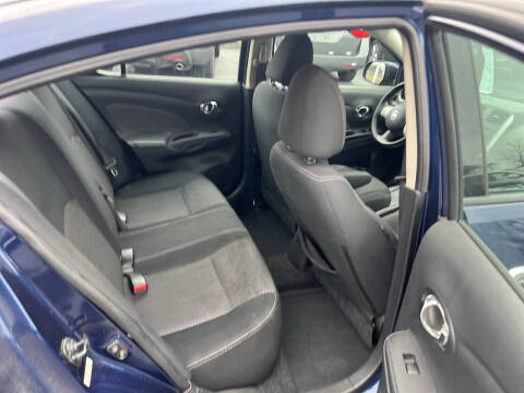 2014 Nissan Versa 1.6 SV