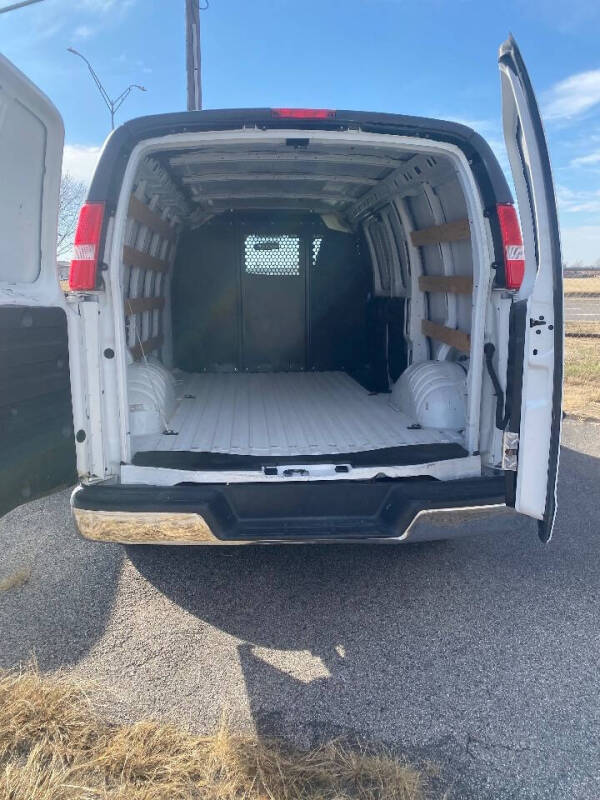 2024 Chevrolet Express 2500