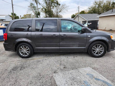 2014 Dodge Grand Caravan SE