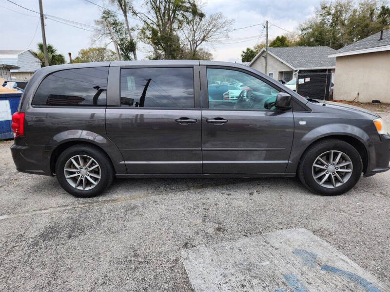 2014 Dodge Grand Caravan SE