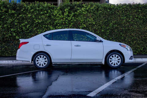 2016 Nissan Versa 1.6 SV