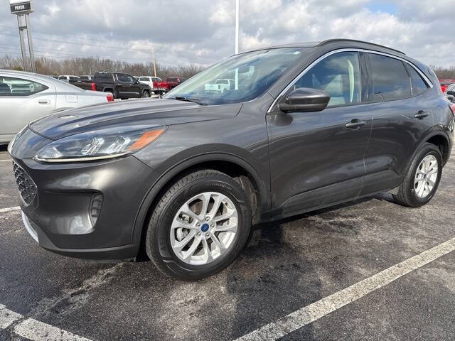 2020 Ford Escape SE