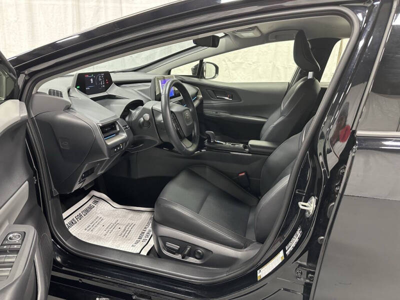 2025 Toyota Prius XLE