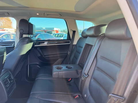 2017 Volkswagen Touareg V6 Executive