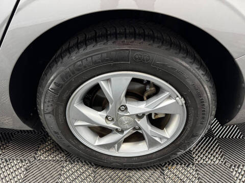 2021 Hyundai Elantra SE