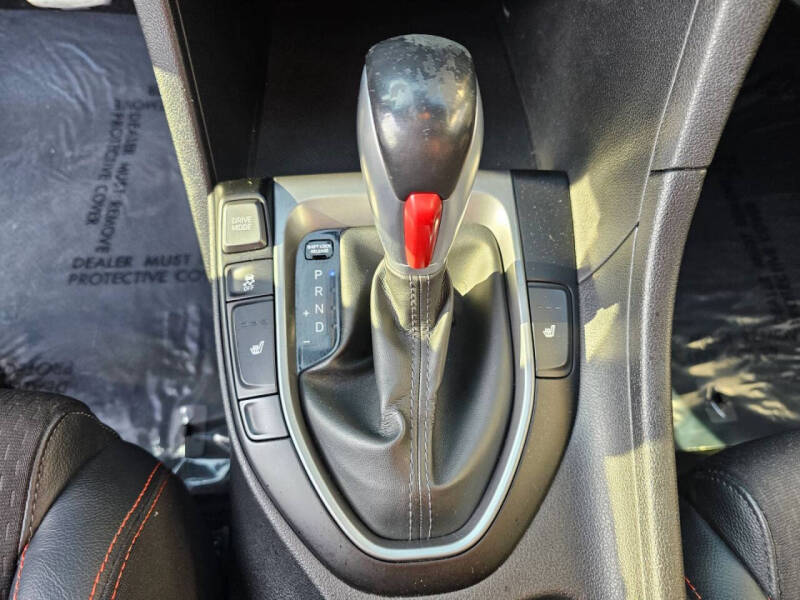 2019 Hyundai Veloster