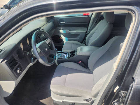 2006 Dodge Magnum SE