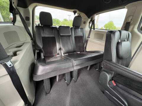 2016 Dodge Grand Caravan SXT Plus