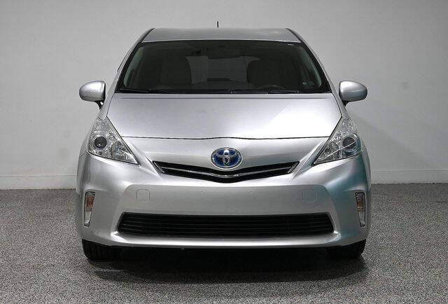 2013 Toyota Prius v Three