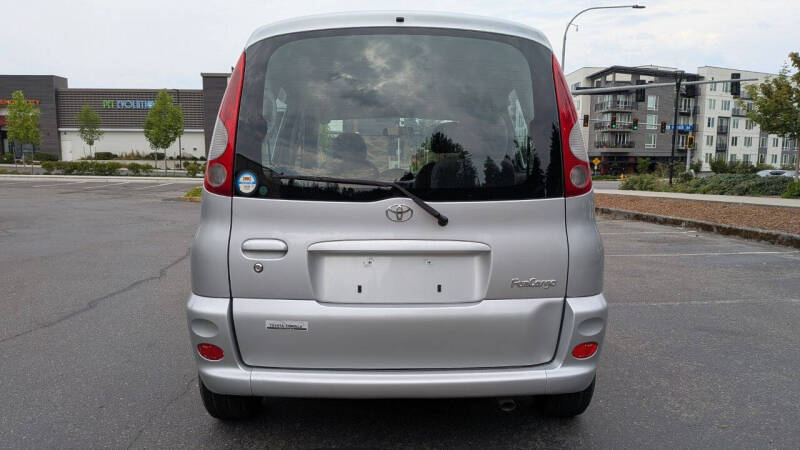 2000 Toyota Funcargo Yaris