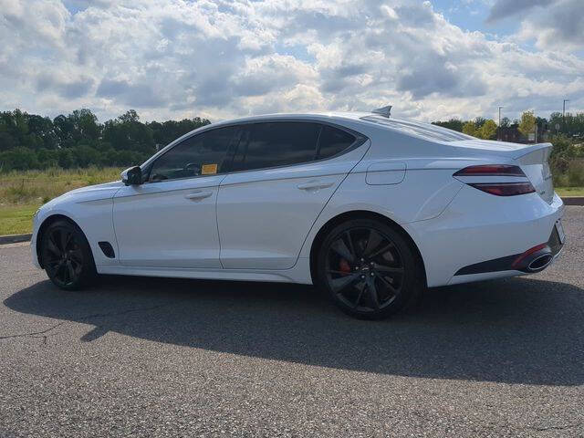 2023 Genesis G70
