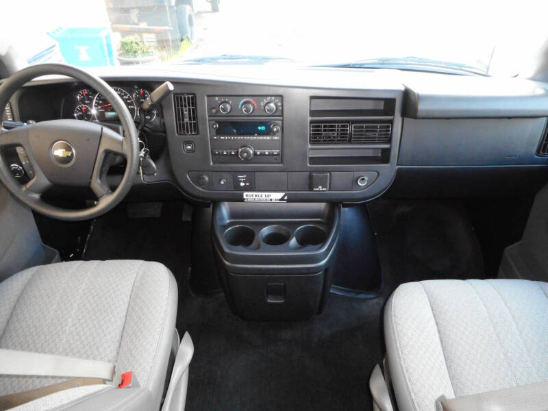 2017 Chevrolet Express LT 3500