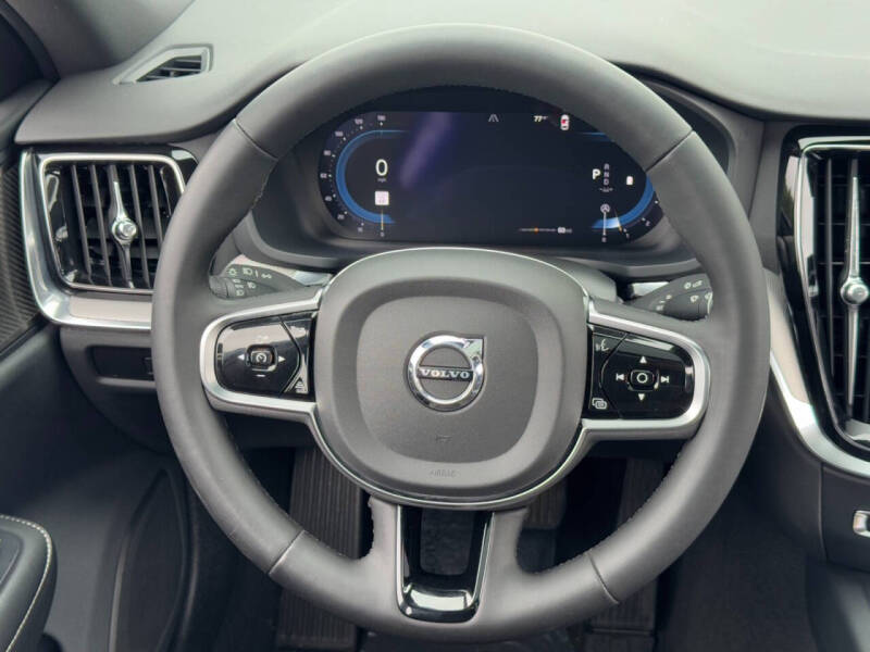 2024 Volvo S60 B5 Plus Black Edition