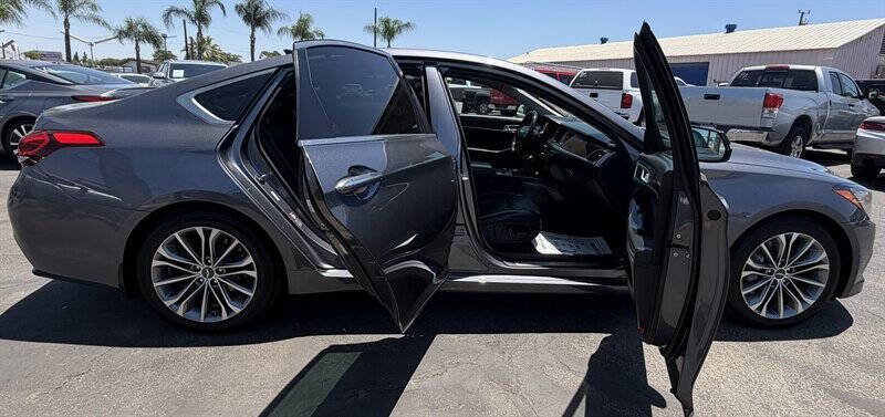 2015 Hyundai Genesis