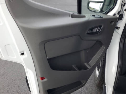 2025 Ford Transit 250