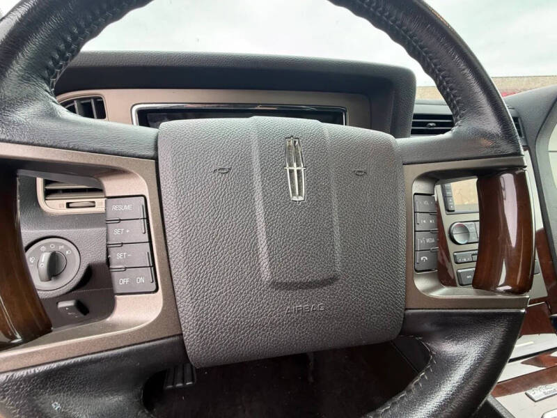 2014 Lincoln Navigator L