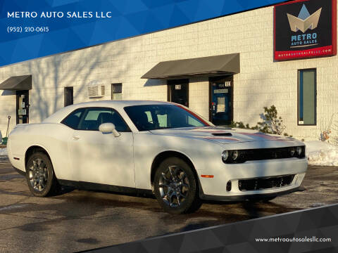 2017 Dodge Challenger for sale at METRO AUTO SALES LLC in Lino Lakes MN