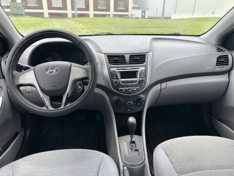 2015 Hyundai Accent GLS