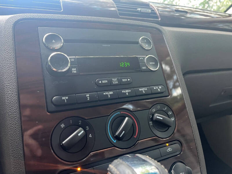 2008 Ford Taurus SEL