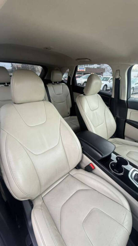 2017 Ford Edge Titanium