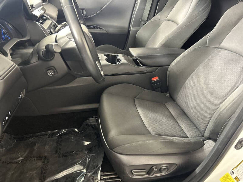 2023 Toyota Venza LE