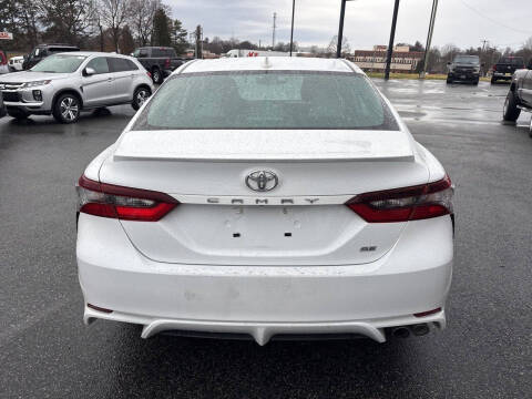 2024 Toyota Camry SE