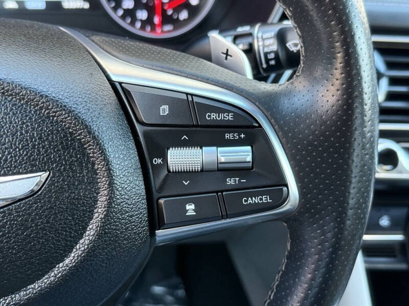 2020 Genesis G70