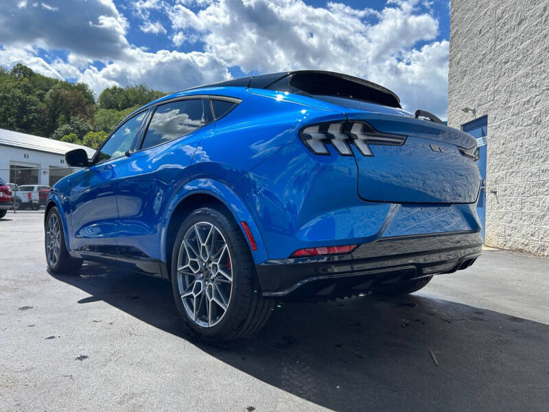 2025 Ford Mustang Mach-E GT