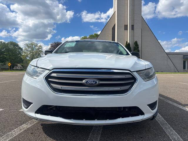 2017 Ford Taurus SE