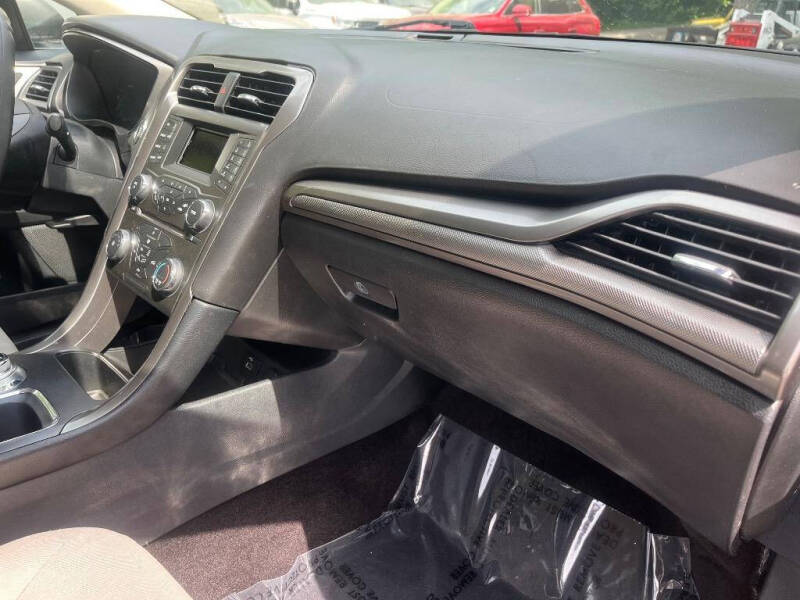 2017 Ford Fusion S