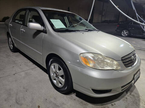 2004 Toyota Corolla LE