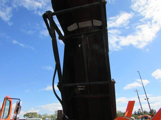 2018 Freightliner 114 SD