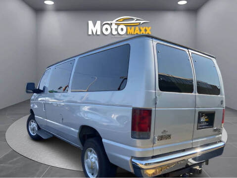 2005 Ford E-Series E-350 SD XLT