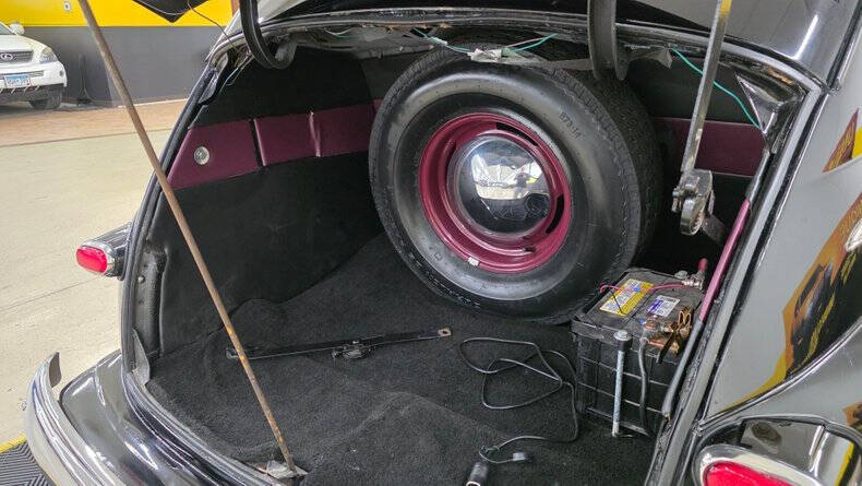 1942 Ford Super Deluxe