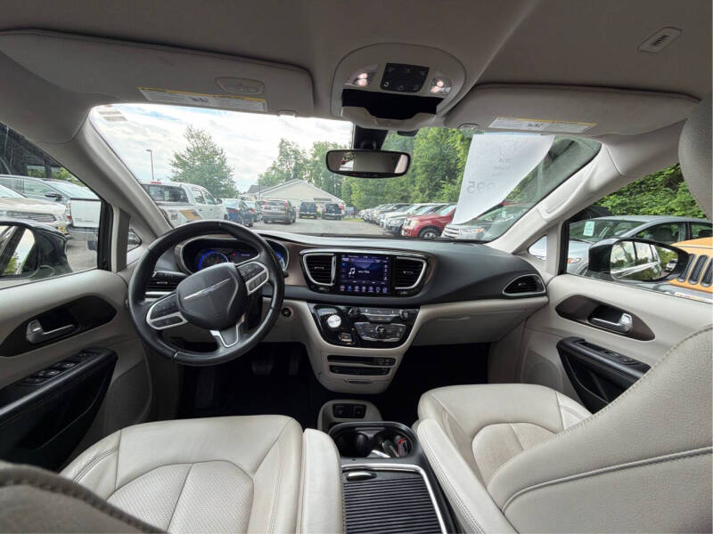 2018 Chrysler Pacifica Touring L Plus
