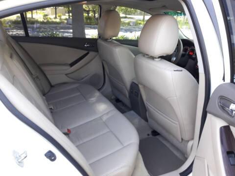 2012 Nissan Altima 3.5 SR