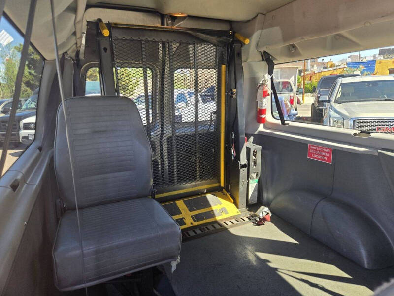2007 Ford E-Series E-350 SD XL