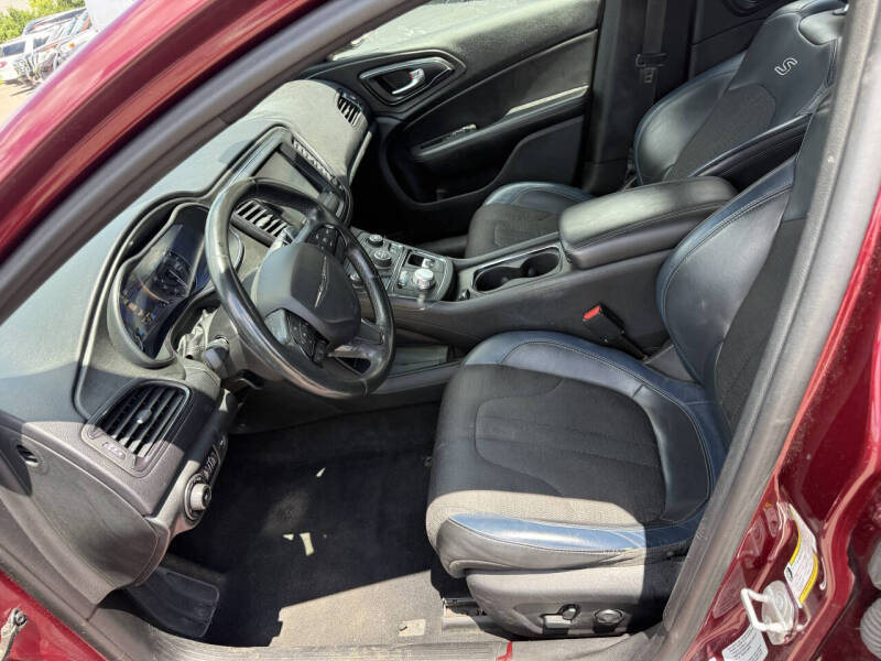 2015 Chrysler 200 S