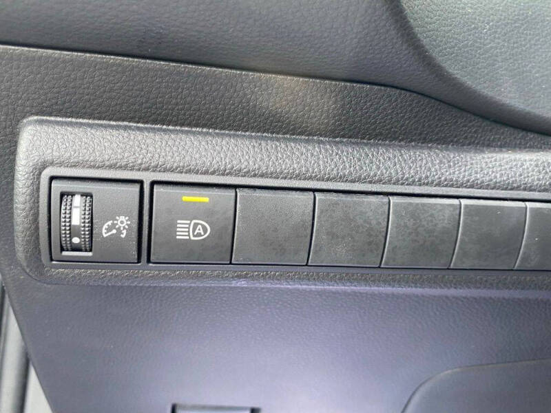 2025 Toyota Corolla Hatchback SE