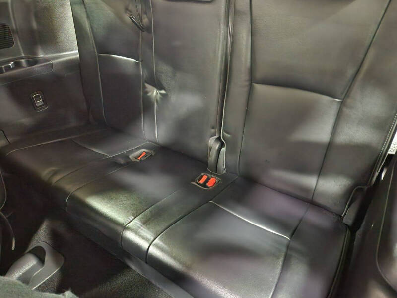 2022 Toyota Highlander Hybrid Platinum